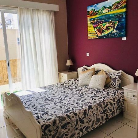 Beautiful Apartment Near The Sea Paphos Esterno foto